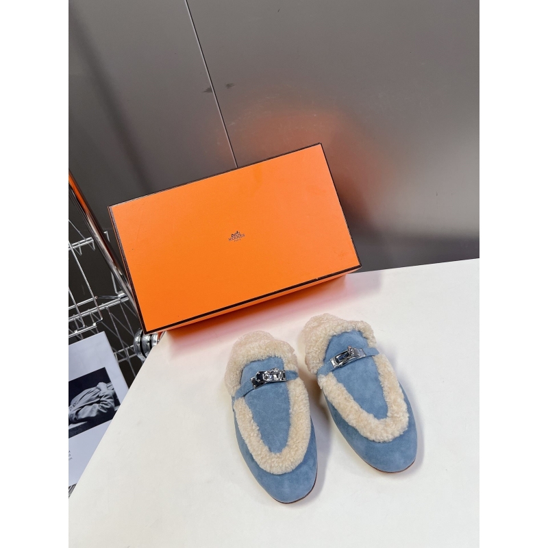 H**mes slippers